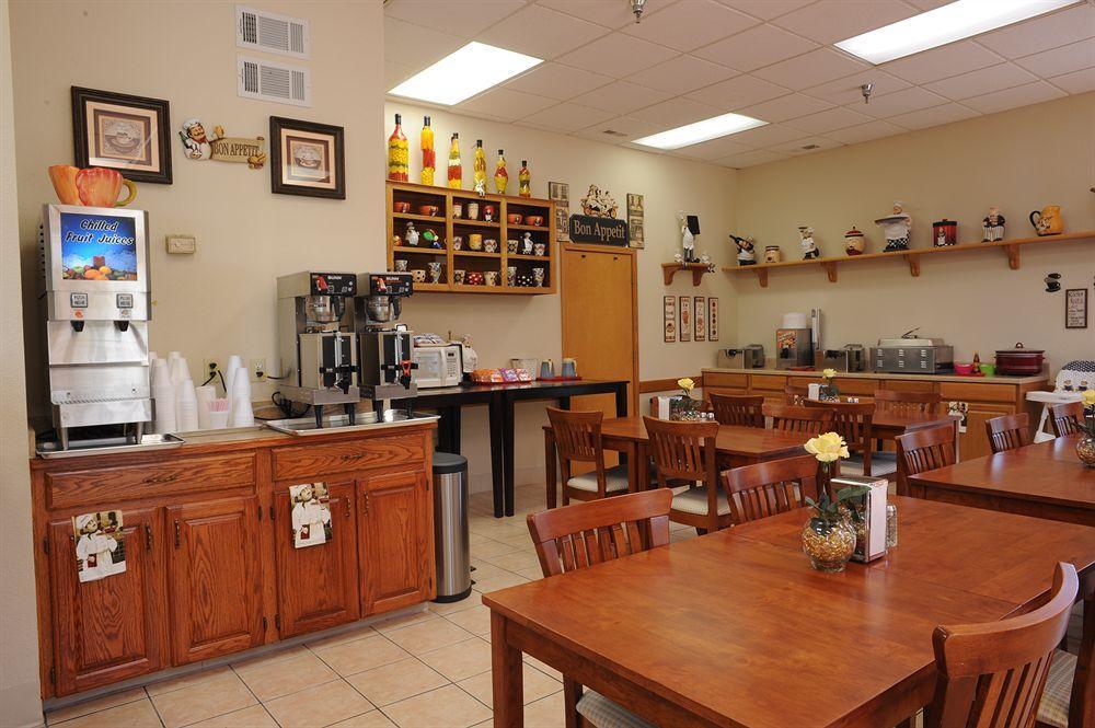 Ramada By Wyndham Branson Motel Bagian luar foto