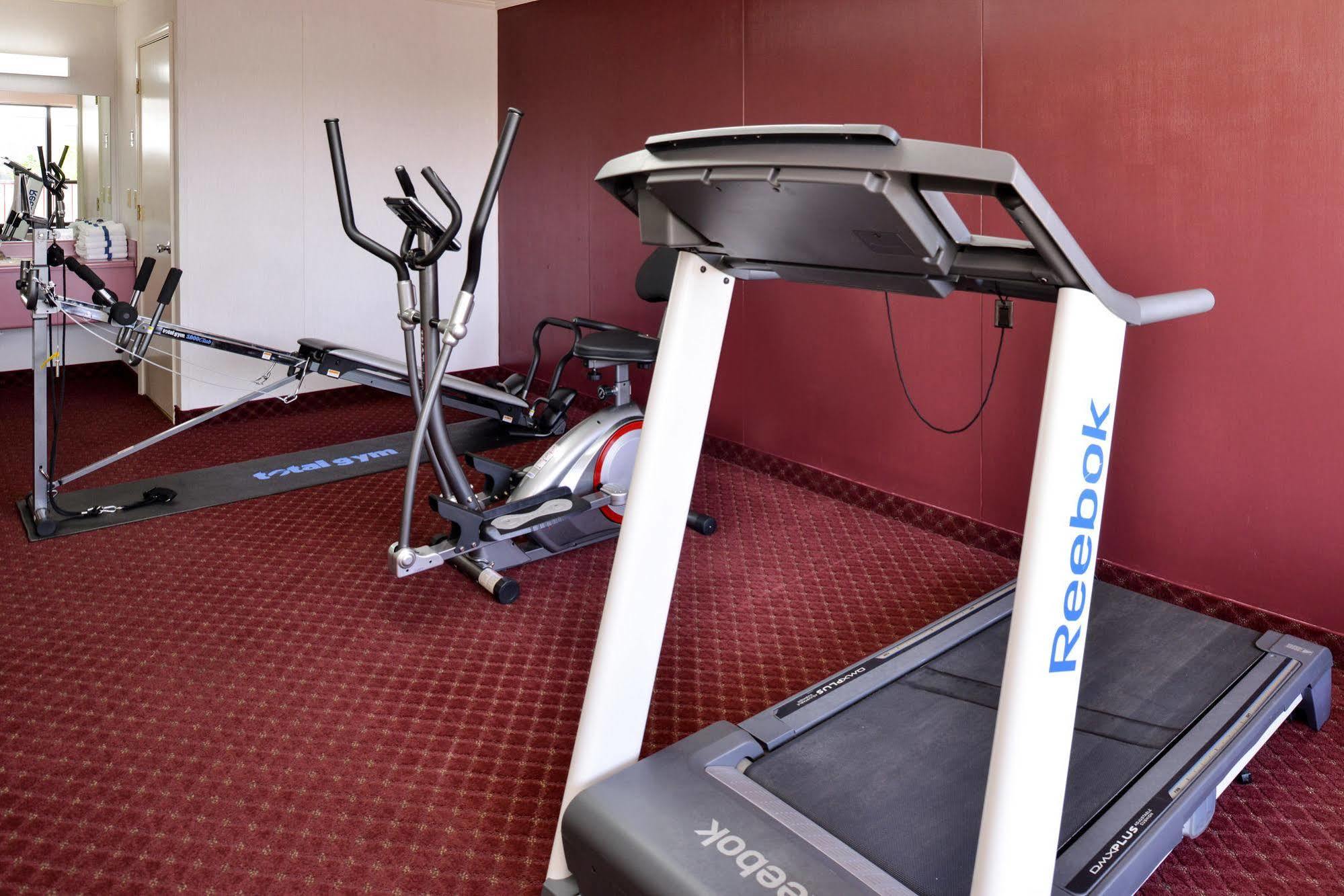 Ramada By Wyndham Branson Motel Bagian luar foto